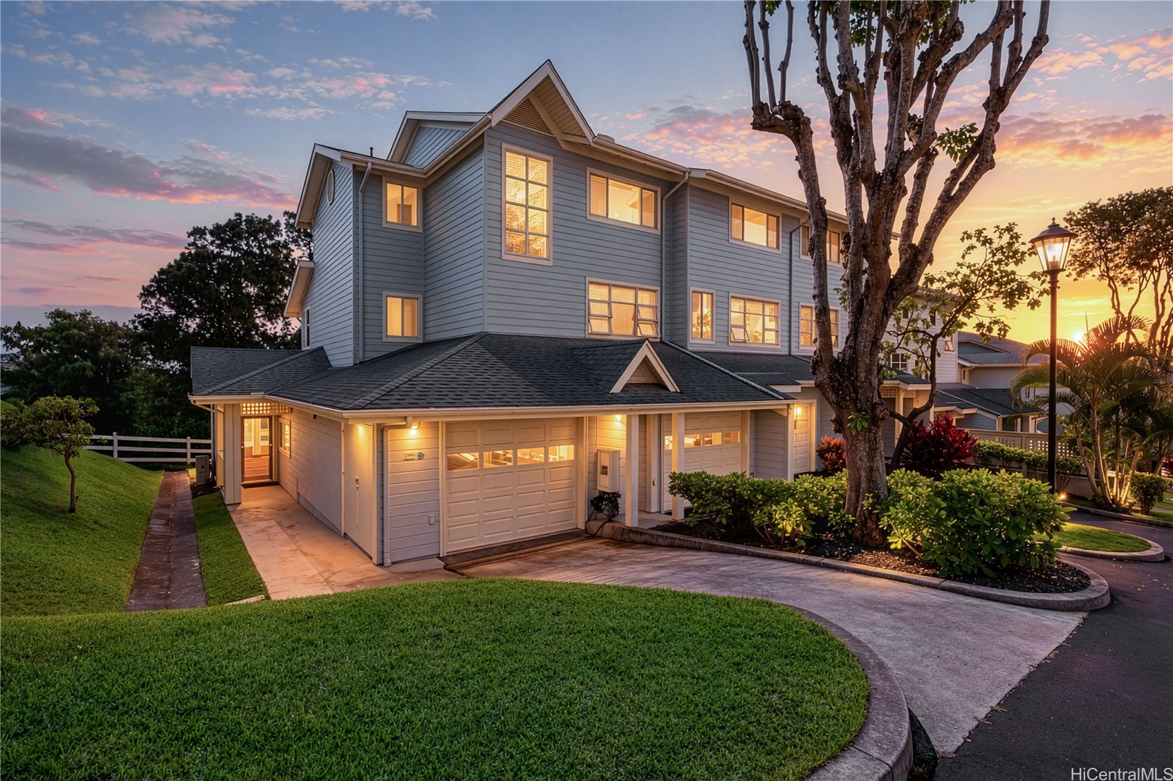 1337 Moanalualani Way 11A