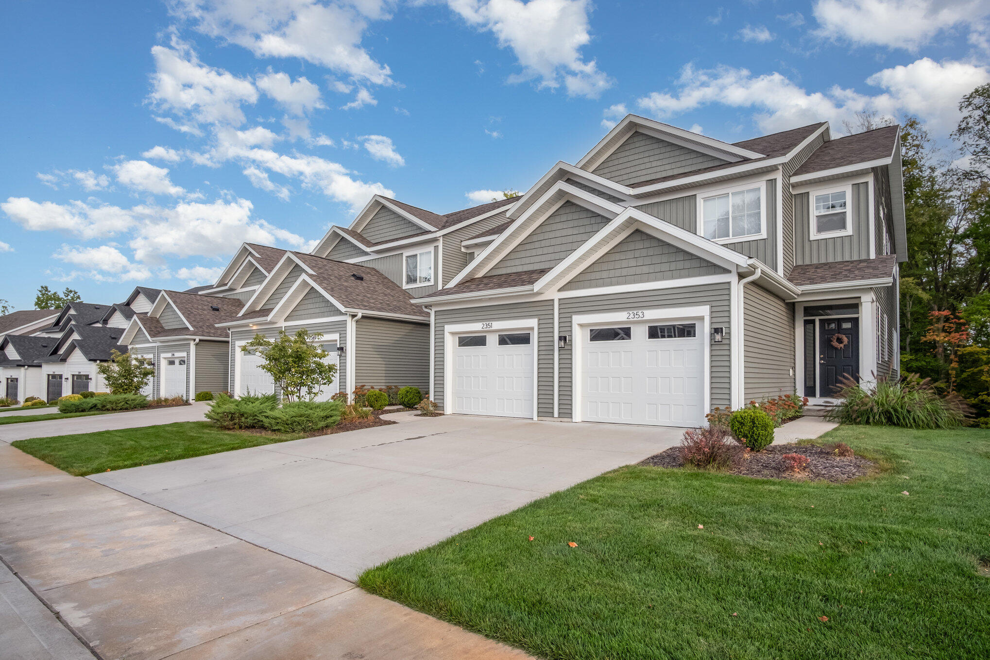 2351 Watertown Way NE, 6