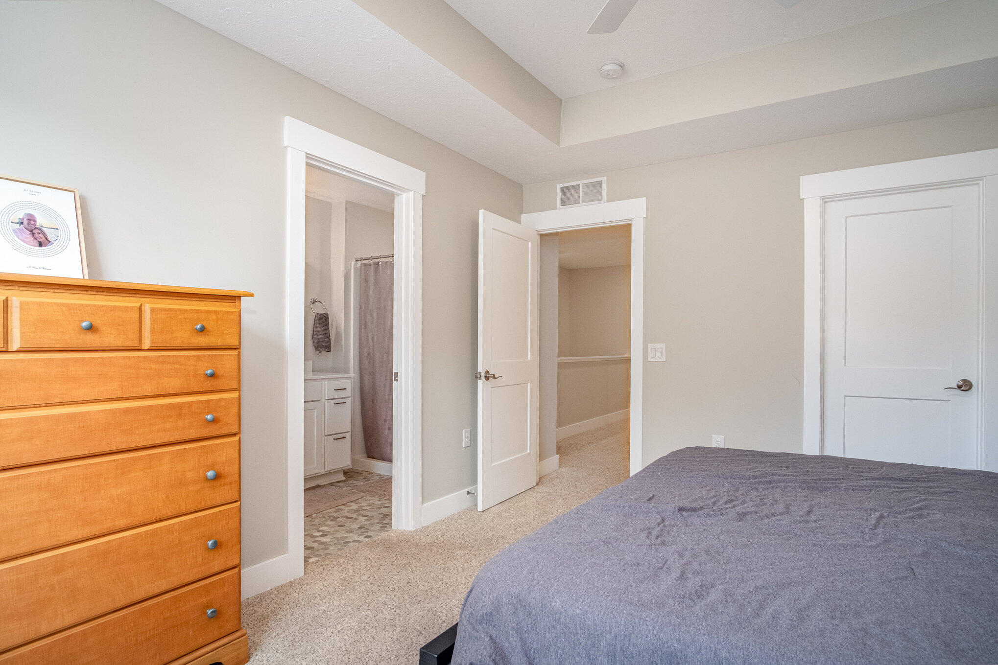 2351 Watertown Way NE, 6