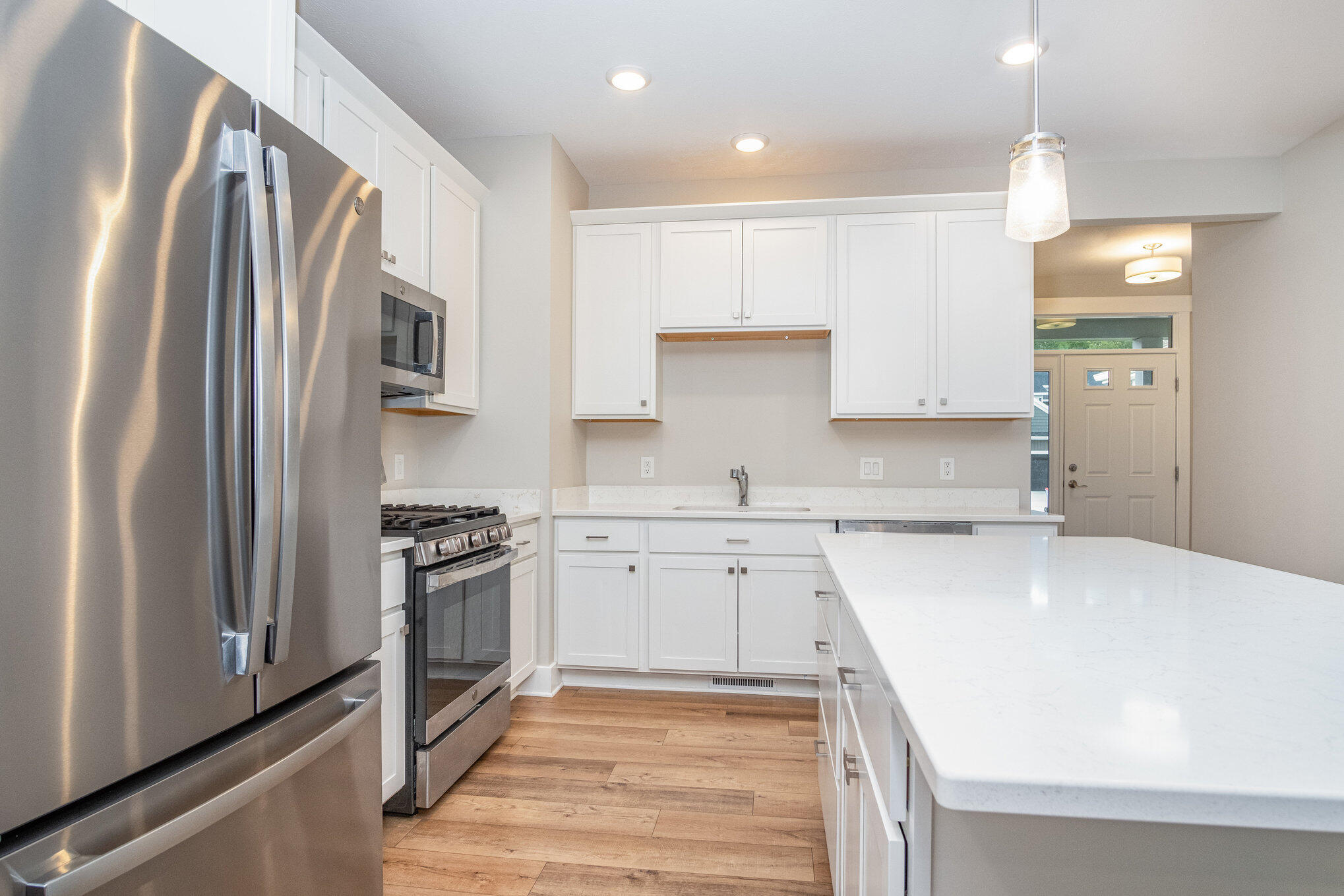 2351 Watertown Way NE, 6