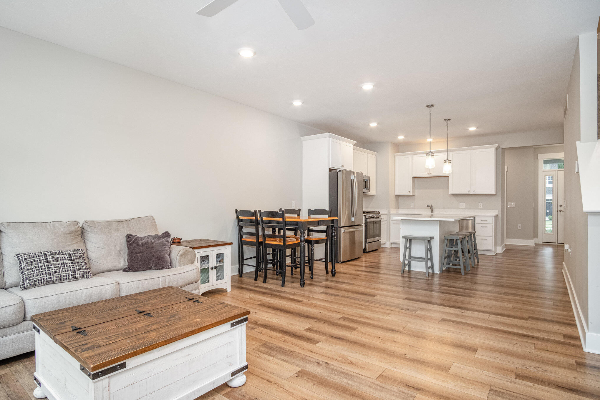 2351 Watertown Way NE, 6