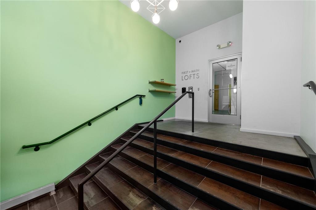 136 Main Street Unit: 405