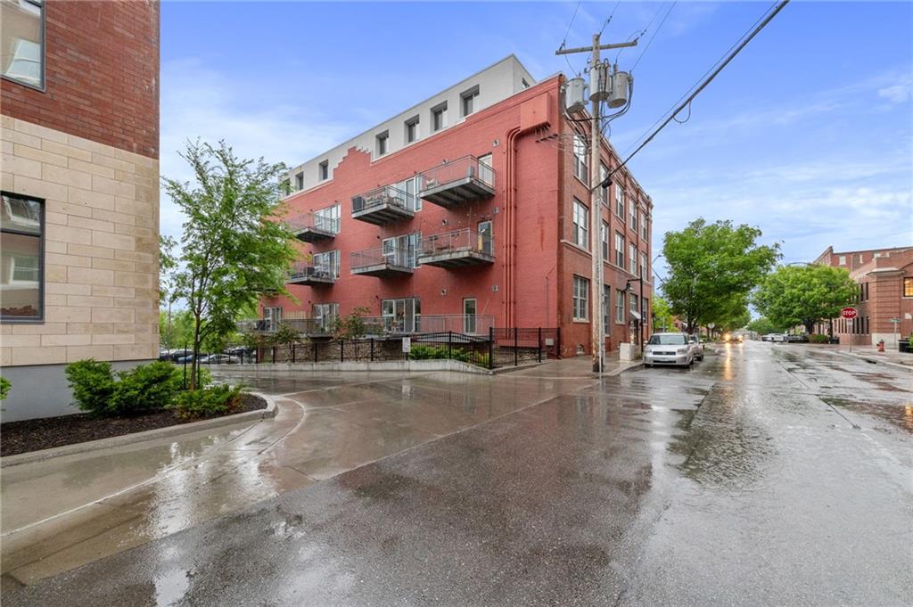 136 Main Street Unit: 405