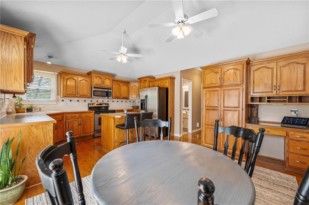 1215 NW 73rd Terrace