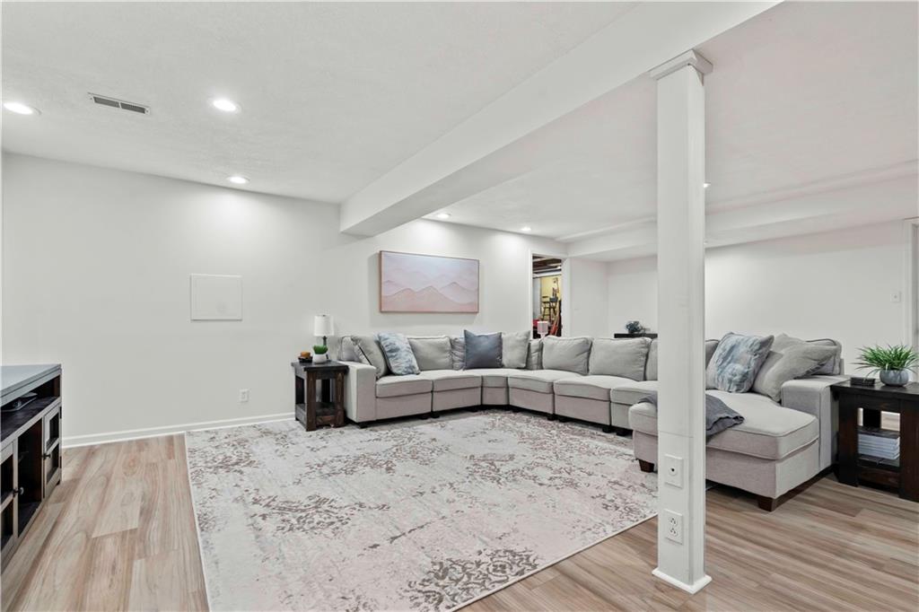 12503 Nieman Road