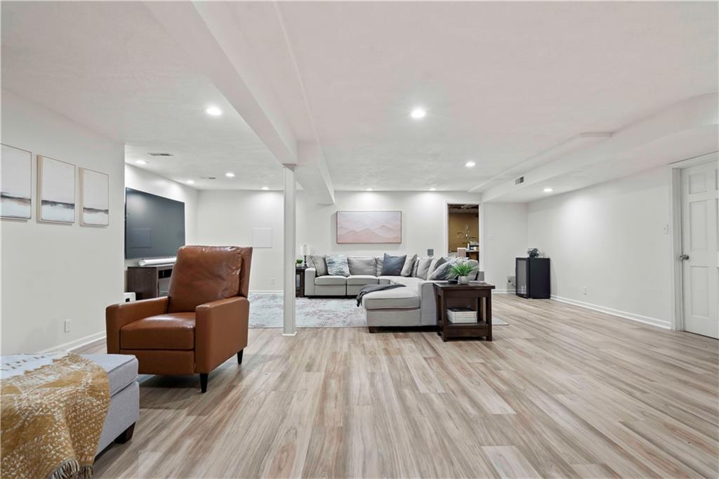 12503 Nieman Road