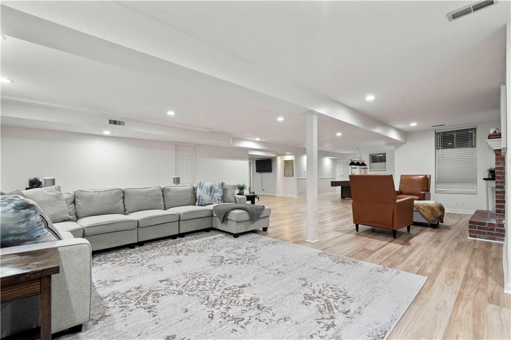 12503 Nieman Road