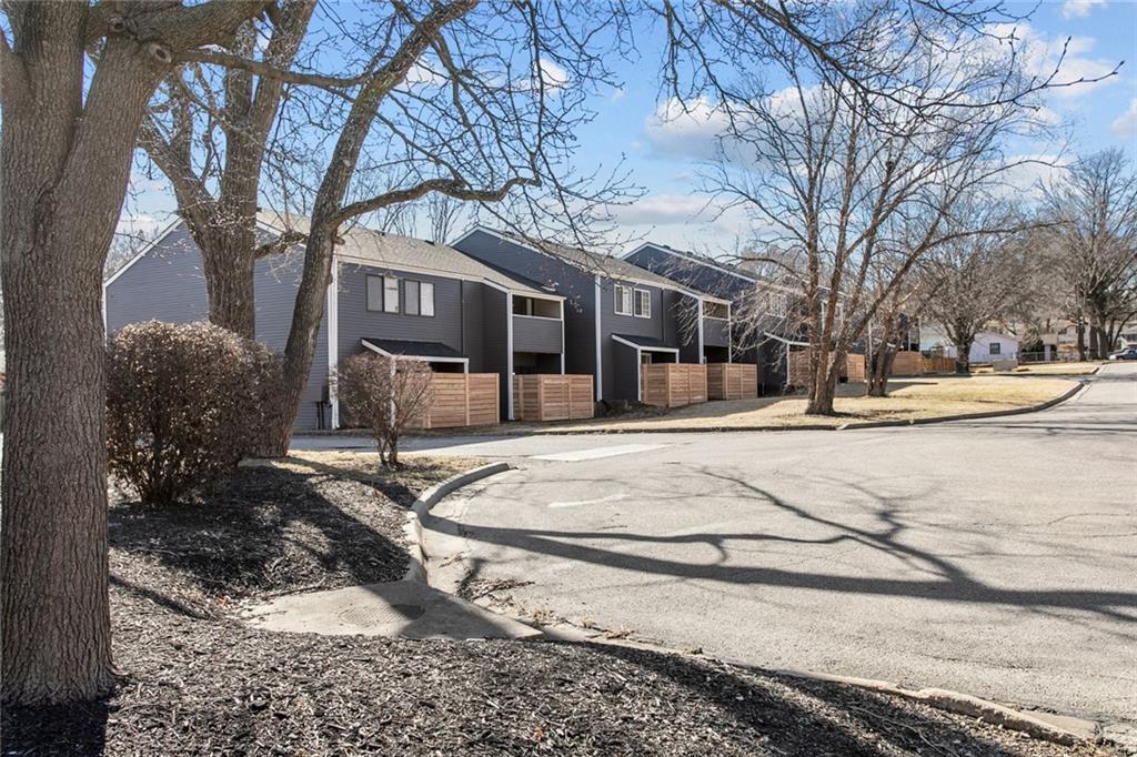 1506 W 25th Court Unit: E8