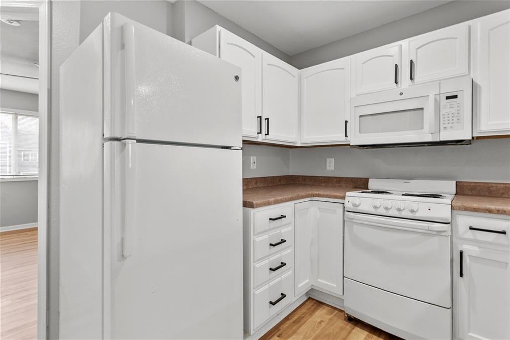 1506 W 25th Court Unit: E8