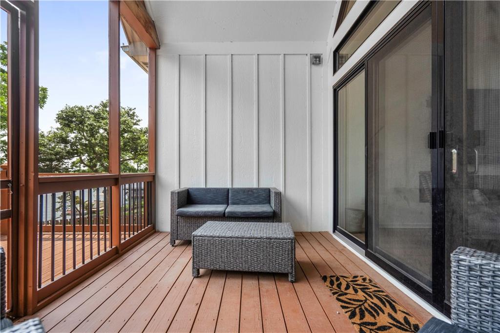 38 Lakeview Lane