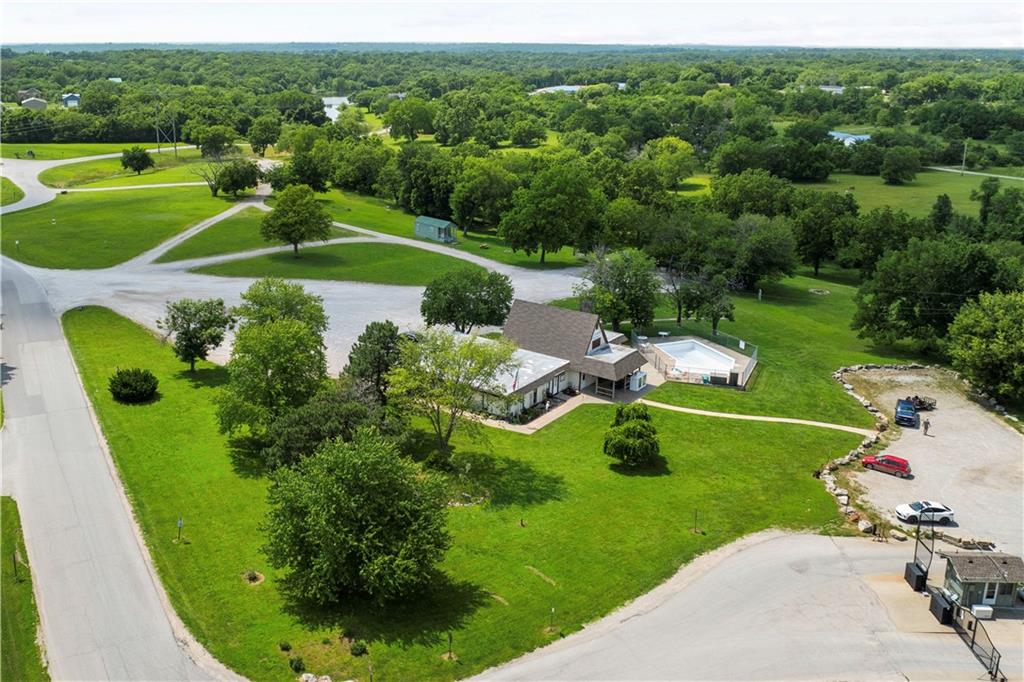 38 Lakeview Lane