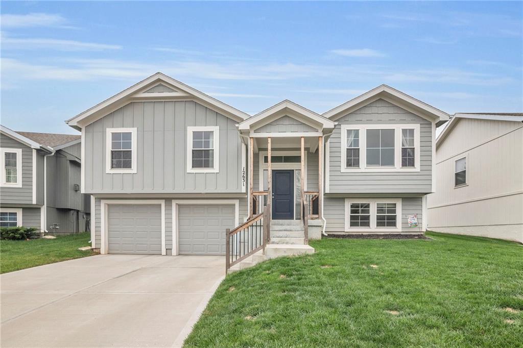 12631 Fountain Lake Circle