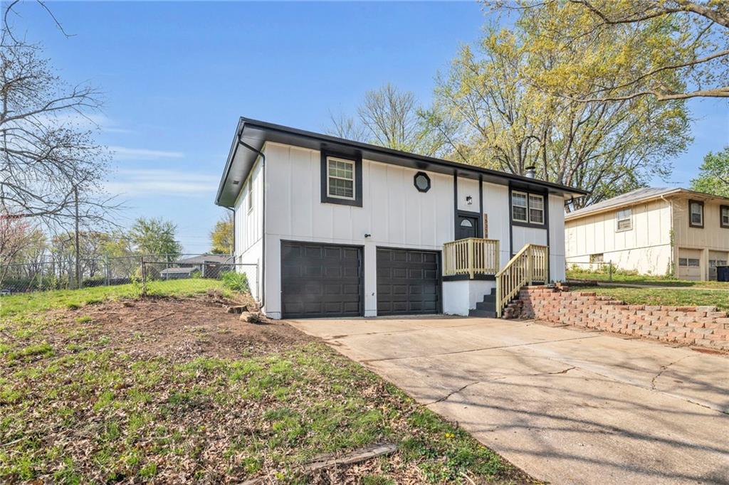 15319 E 48th Terrace