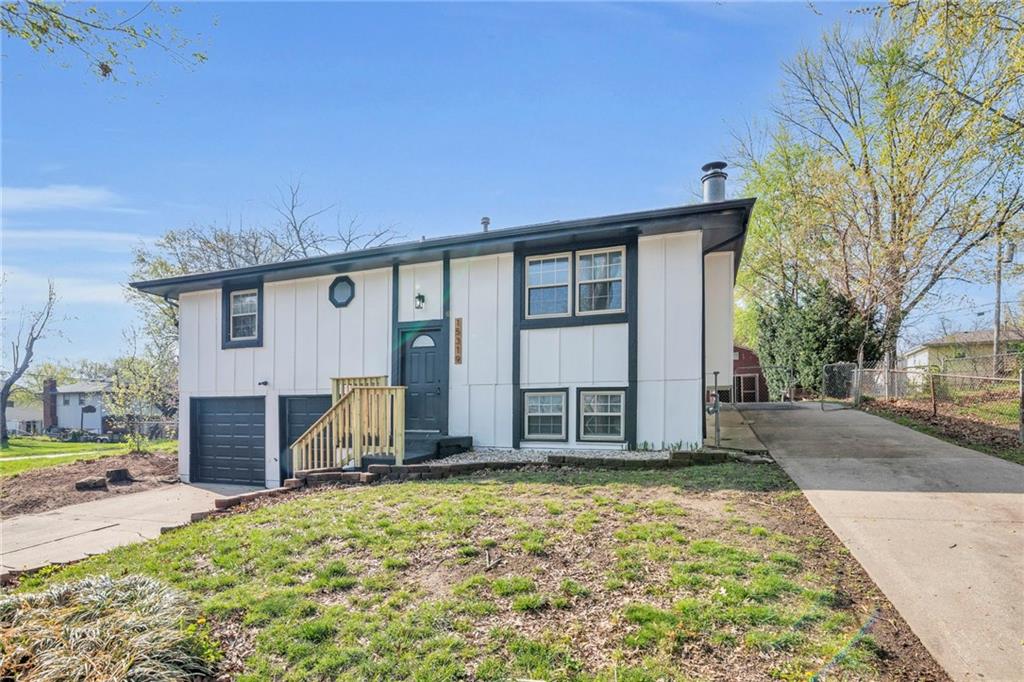 15319 E 48th Terrace