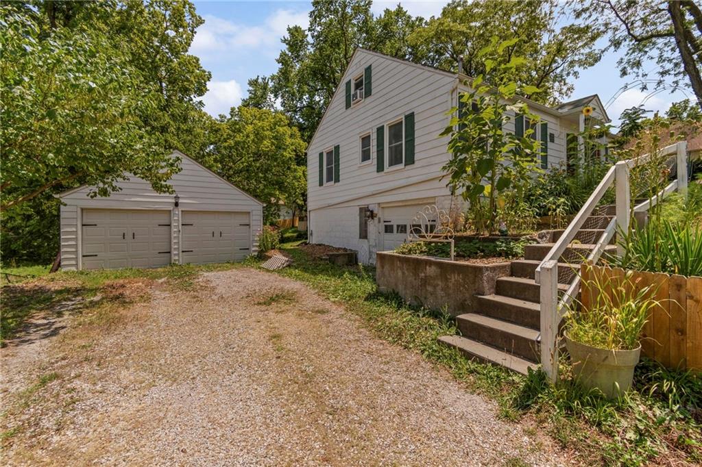 3509 NE Monterey Avenue