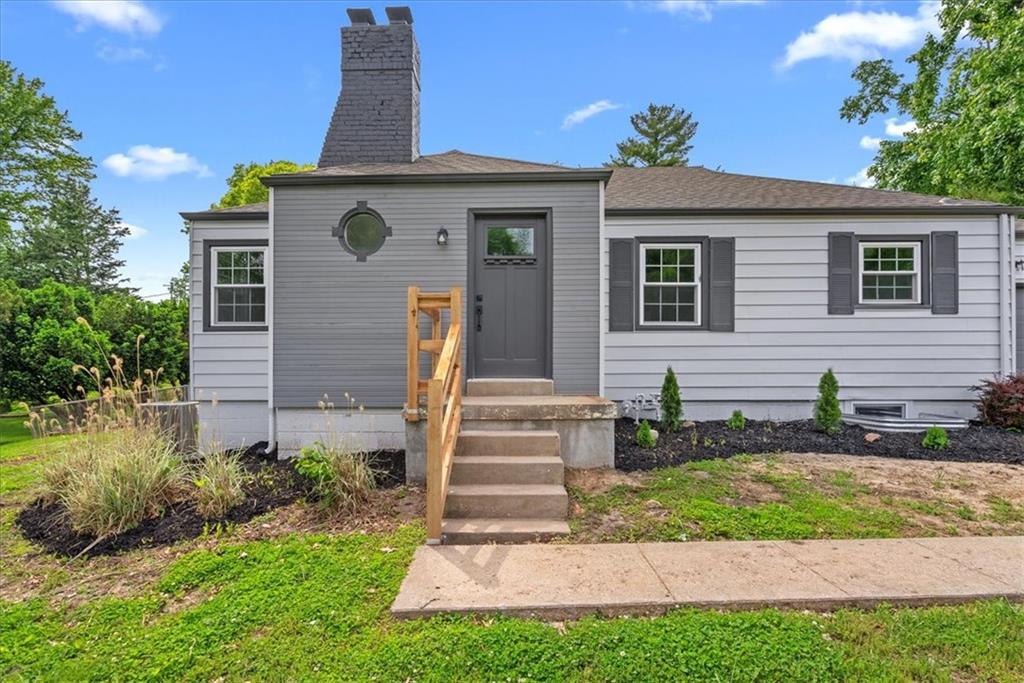 4126 NW Willow Drive