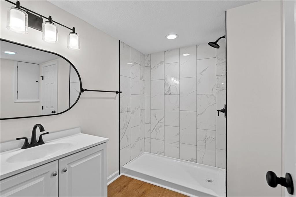 4126 NW Willow Drive