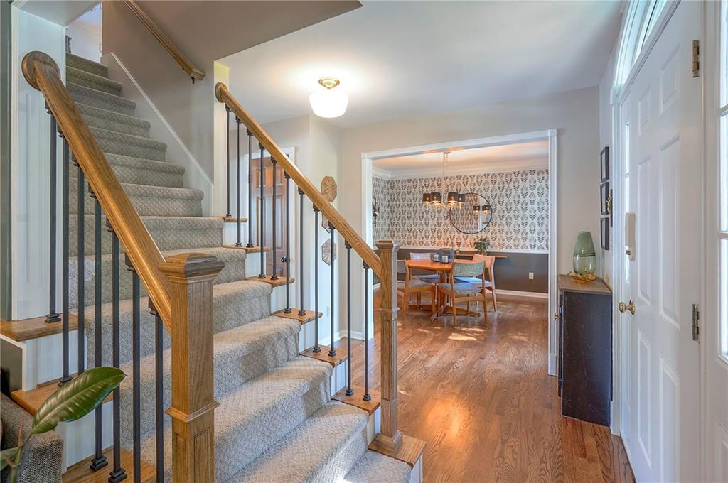 2007 NE Newport Court