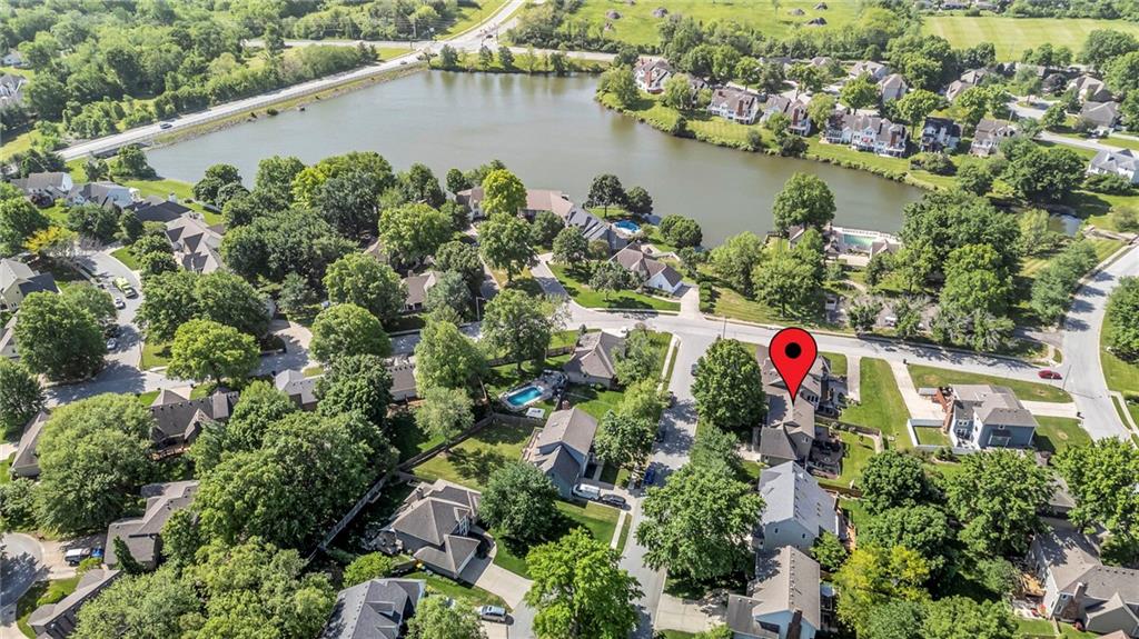 2007 NE Newport Court