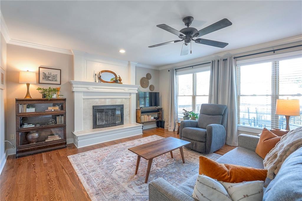 2007 NE Newport Court