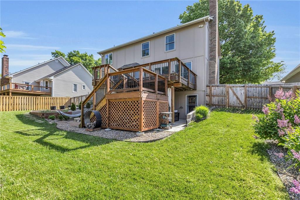 2007 NE Newport Court