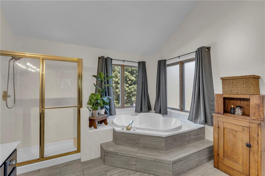 2007 NE Newport Court