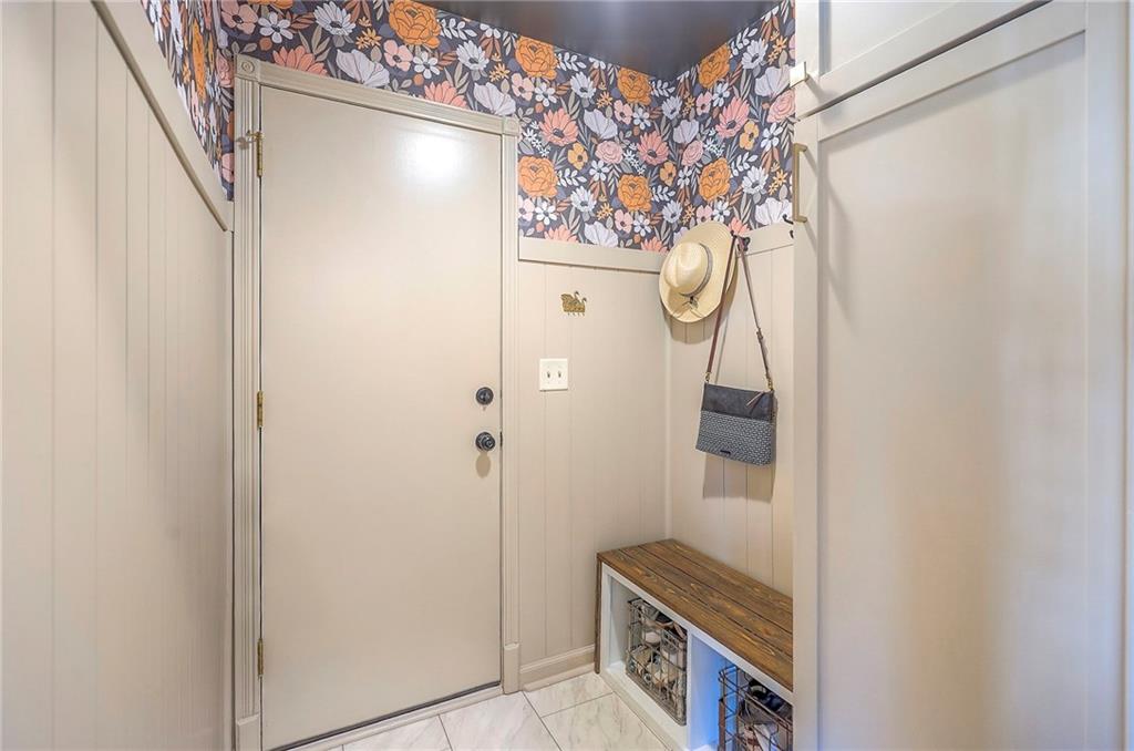 2007 NE Newport Court