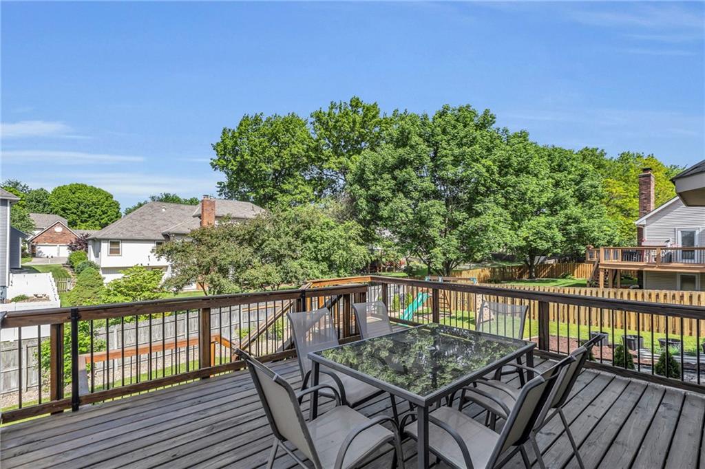 2007 NE Newport Court