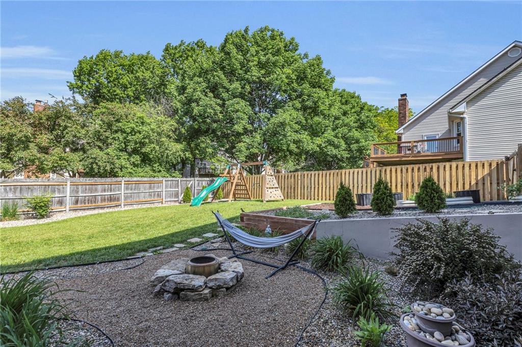 2007 NE Newport Court