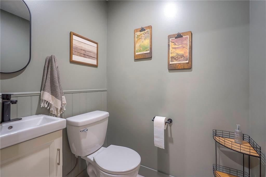 2007 NE Newport Court