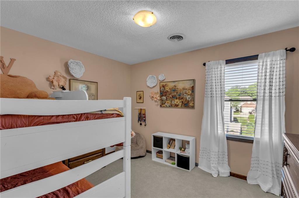 2007 NE Newport Court