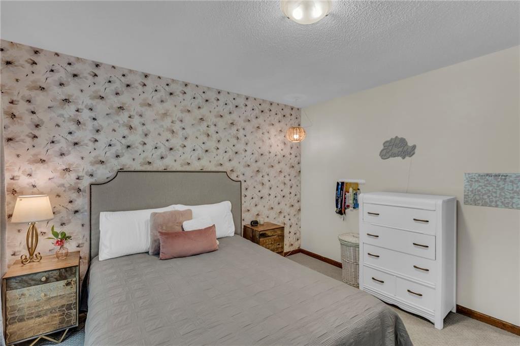 2007 NE Newport Court