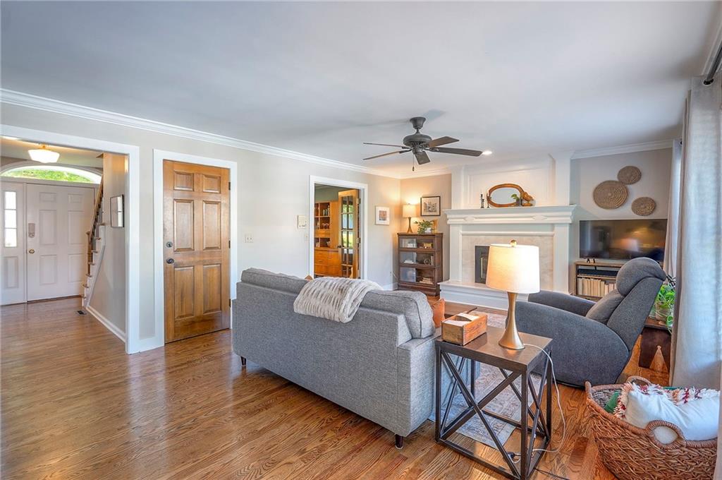 2007 NE Newport Court