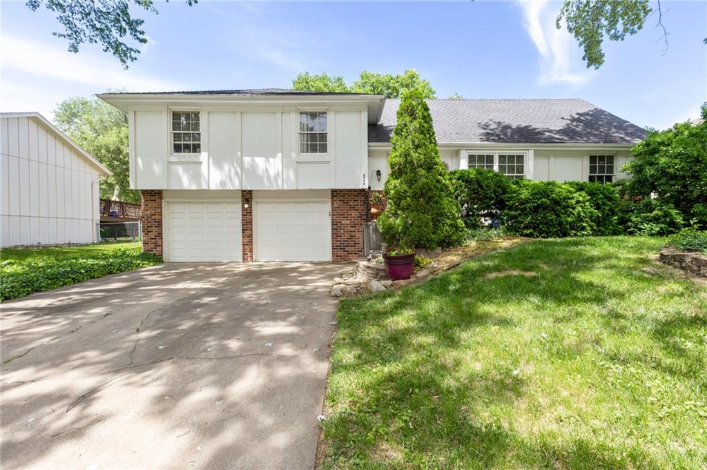 824 E Johnston Street