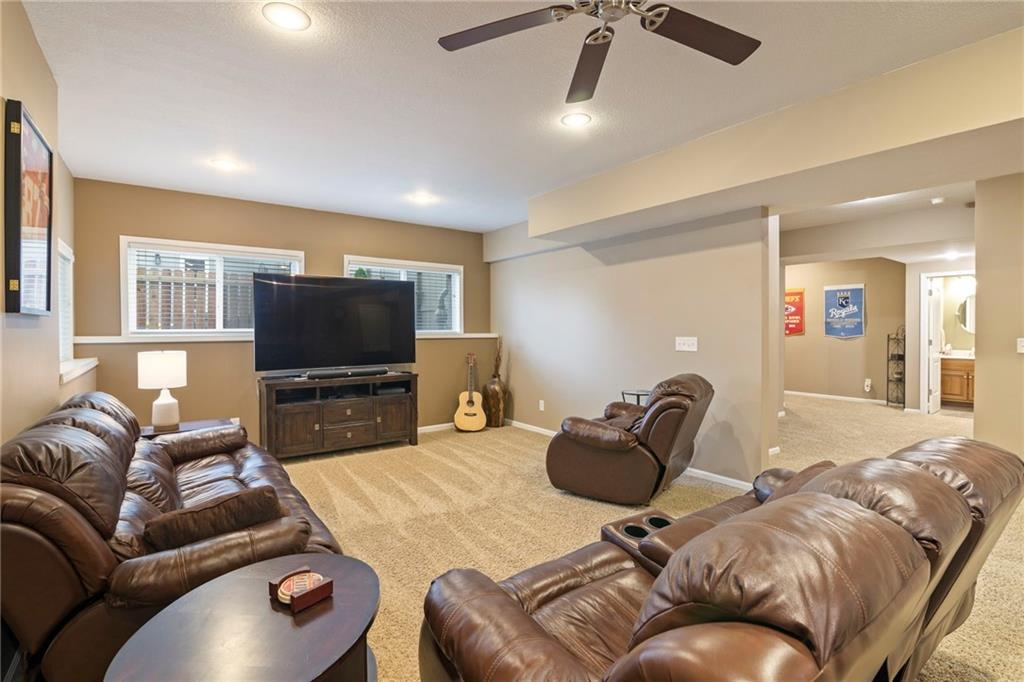 19746 W 105th Terrace