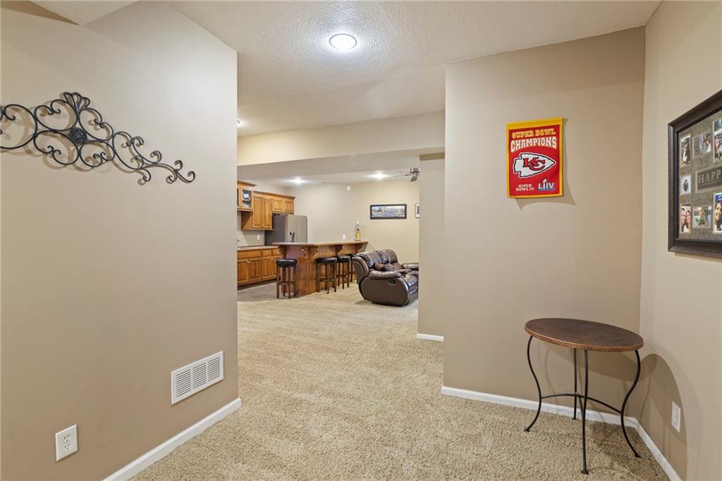 19746 W 105th Terrace