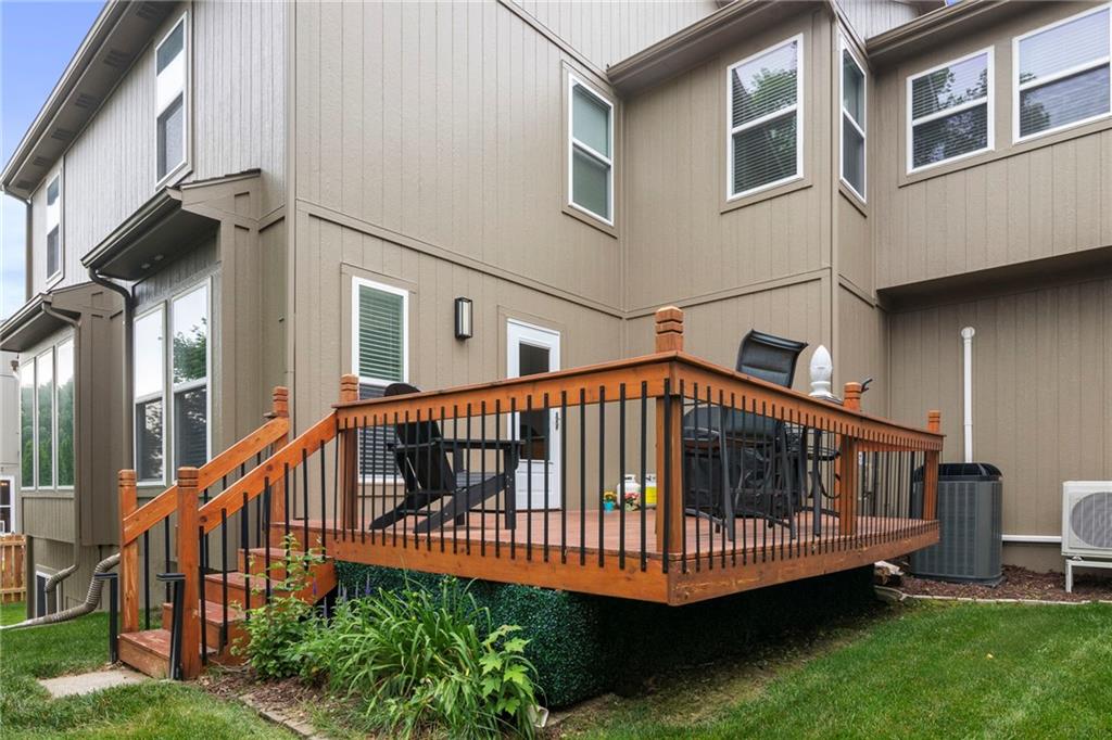 19746 W 105th Terrace