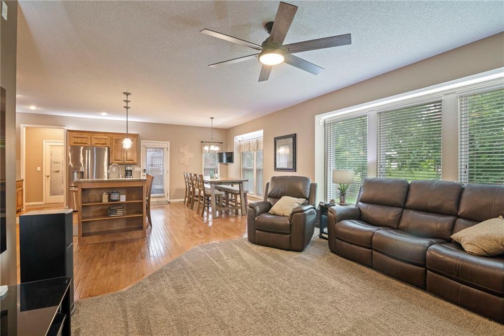 19746 W 105th Terrace