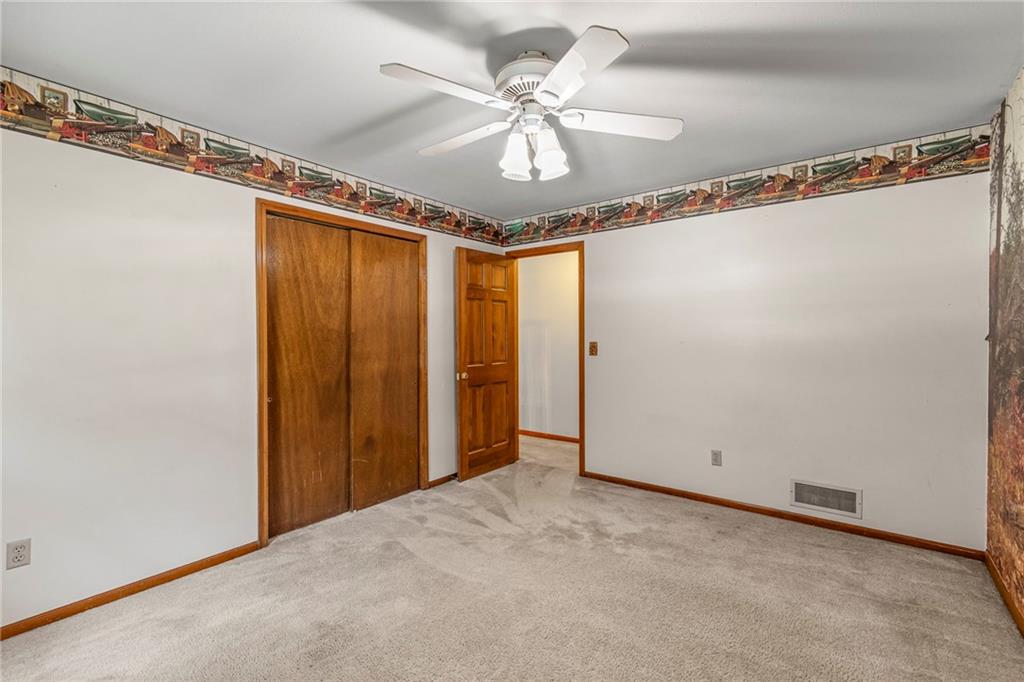 320 SW Raven Court