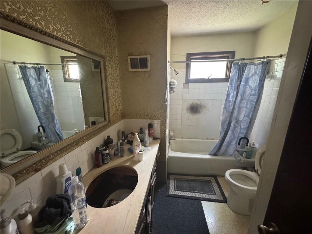 1421 E Stagecoach Drive