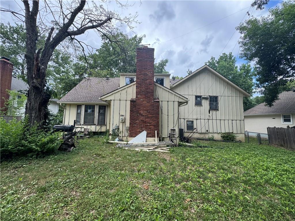 1421 E Stagecoach Drive