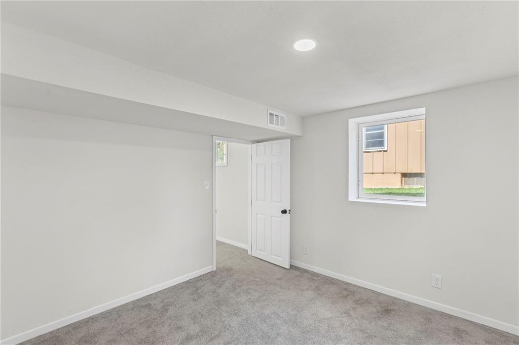 305 E Whitney Street