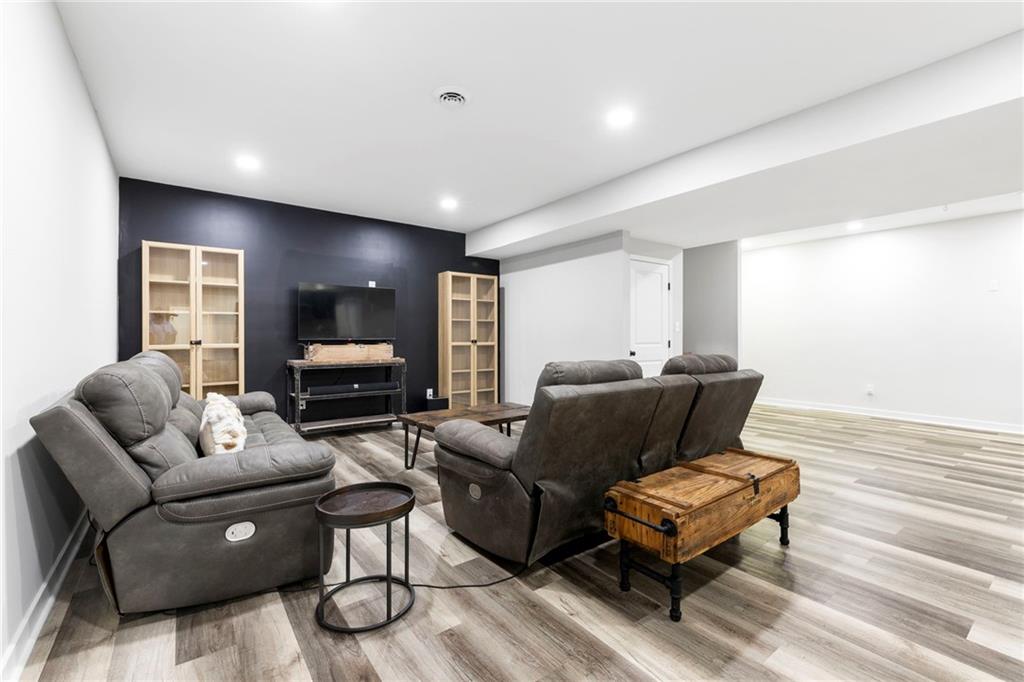 1005 Bridgeshire Drive