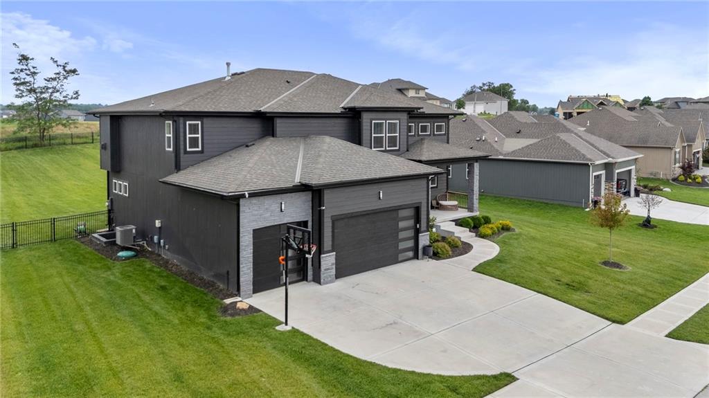 1005 Bridgeshire Drive