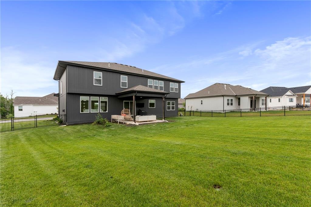 1005 Bridgeshire Drive