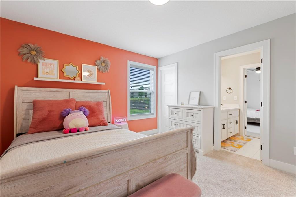 1005 Bridgeshire Drive