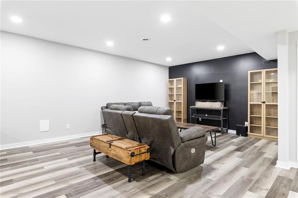 1005 Bridgeshire Drive