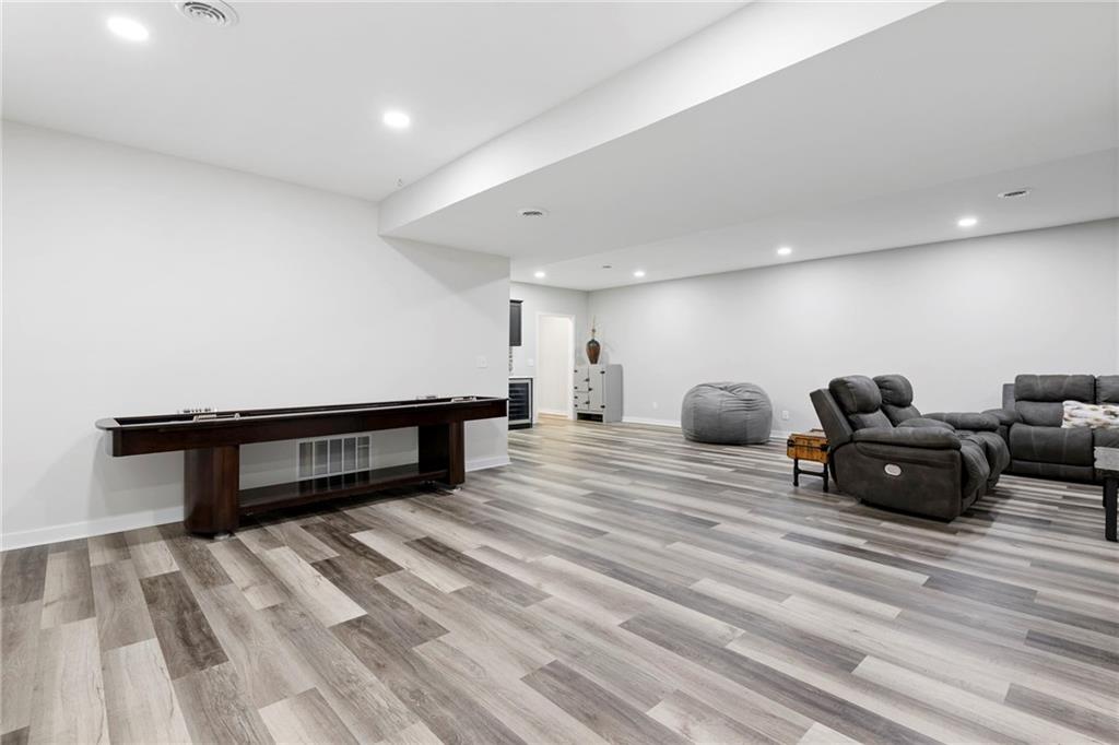 1005 Bridgeshire Drive