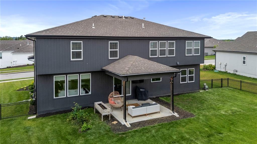 1005 Bridgeshire Drive