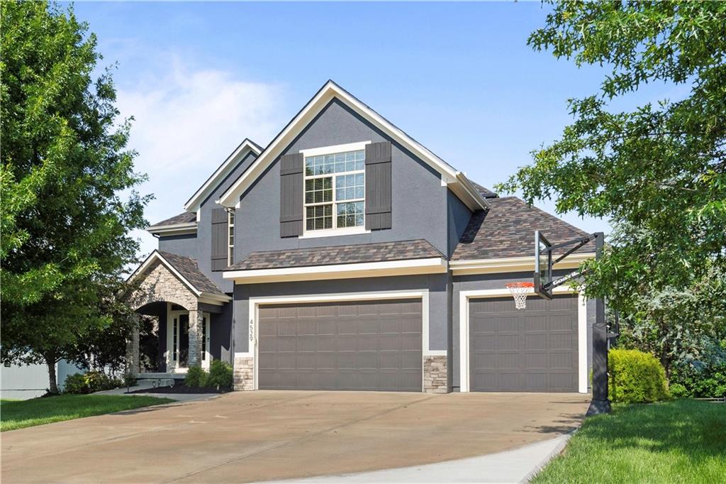4529 LAKECREST Drive